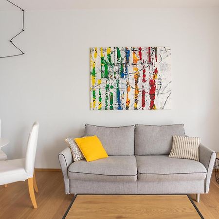 Suite 51 Appartamento Con Terrazzo A 50 Mt Dal Lago - Private Parking (Adults Only) أرونا المظهر الخارجي الصورة