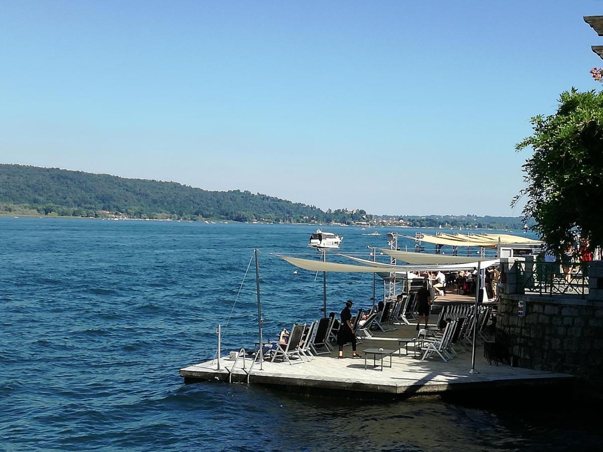 Suite 51 Appartamento Con Terrazzo A 50 Mt Dal Lago - Private Parking (Adults Only) أرونا المظهر الخارجي الصورة