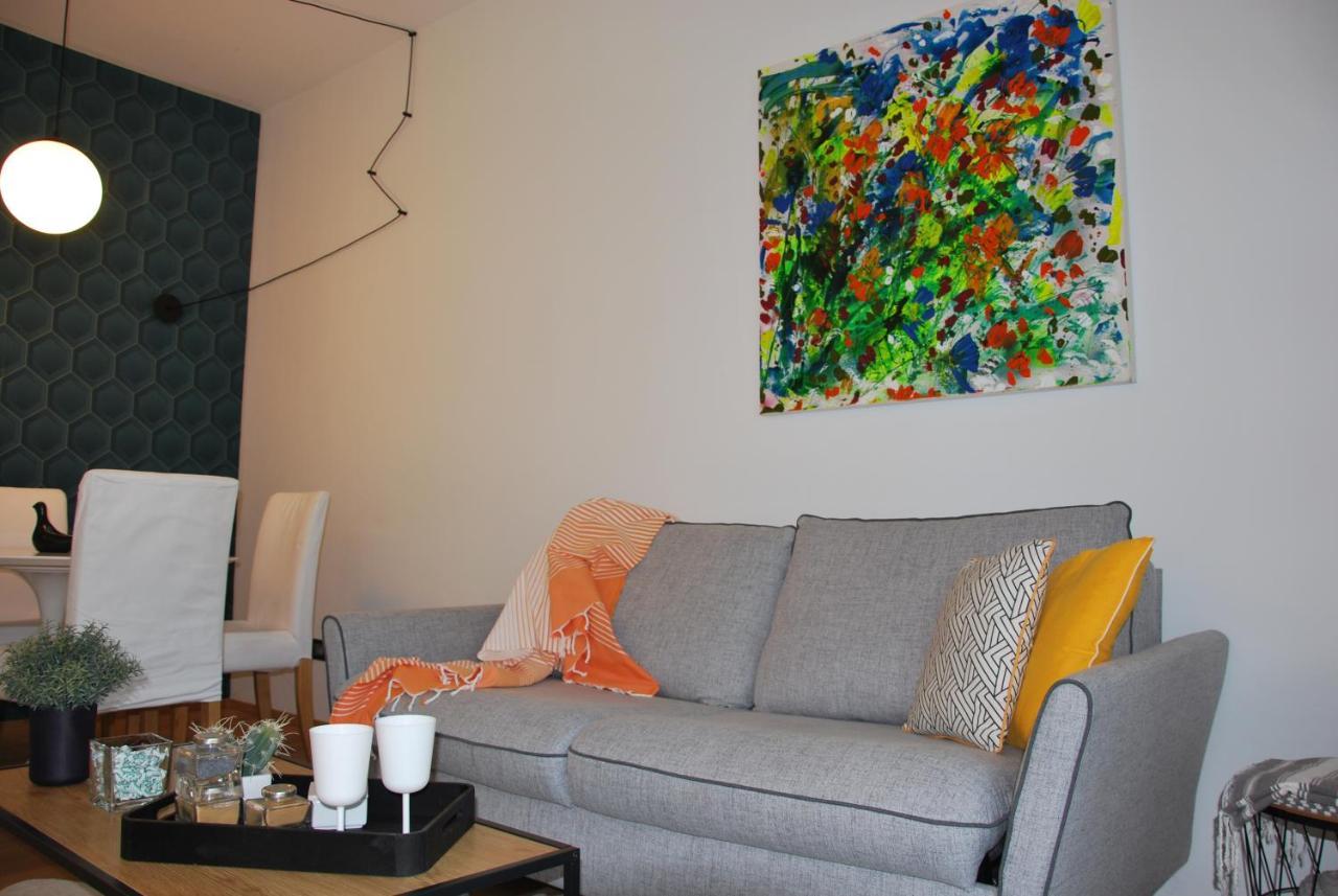 Suite 51 Appartamento Con Terrazzo A 50 Mt Dal Lago - Private Parking (Adults Only) أرونا المظهر الخارجي الصورة