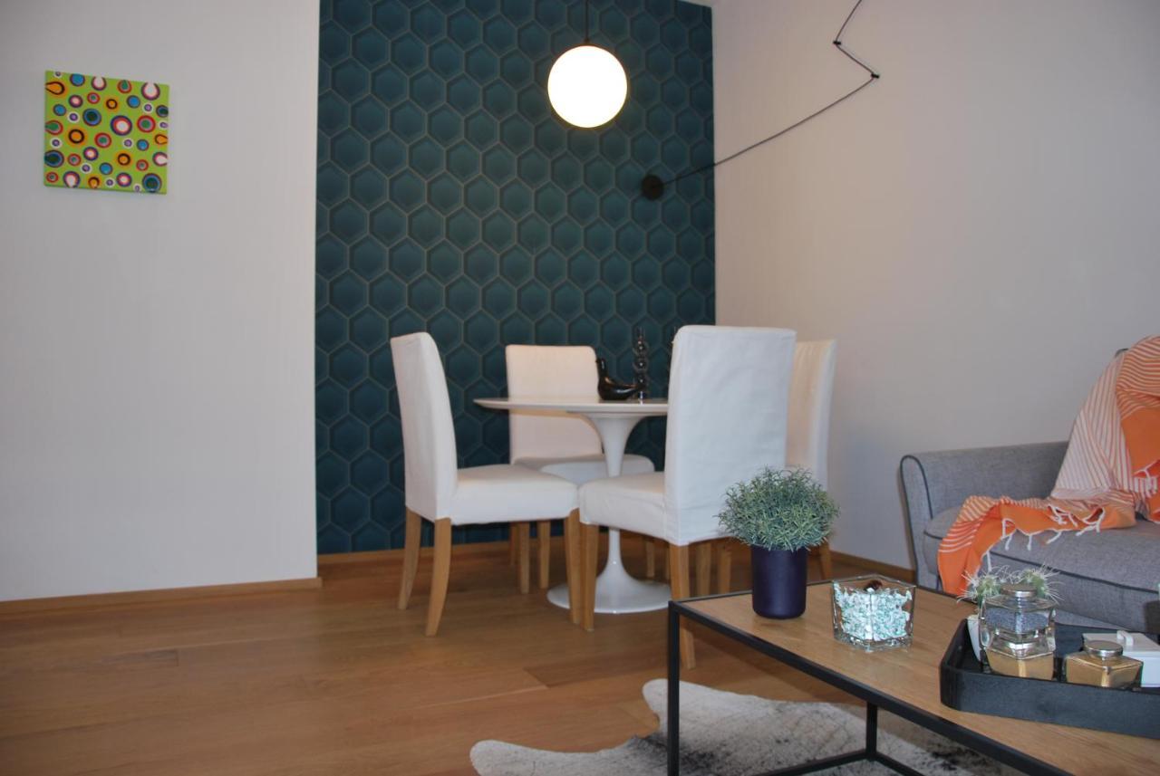Suite 51 Appartamento Con Terrazzo A 50 Mt Dal Lago - Private Parking (Adults Only) أرونا المظهر الخارجي الصورة