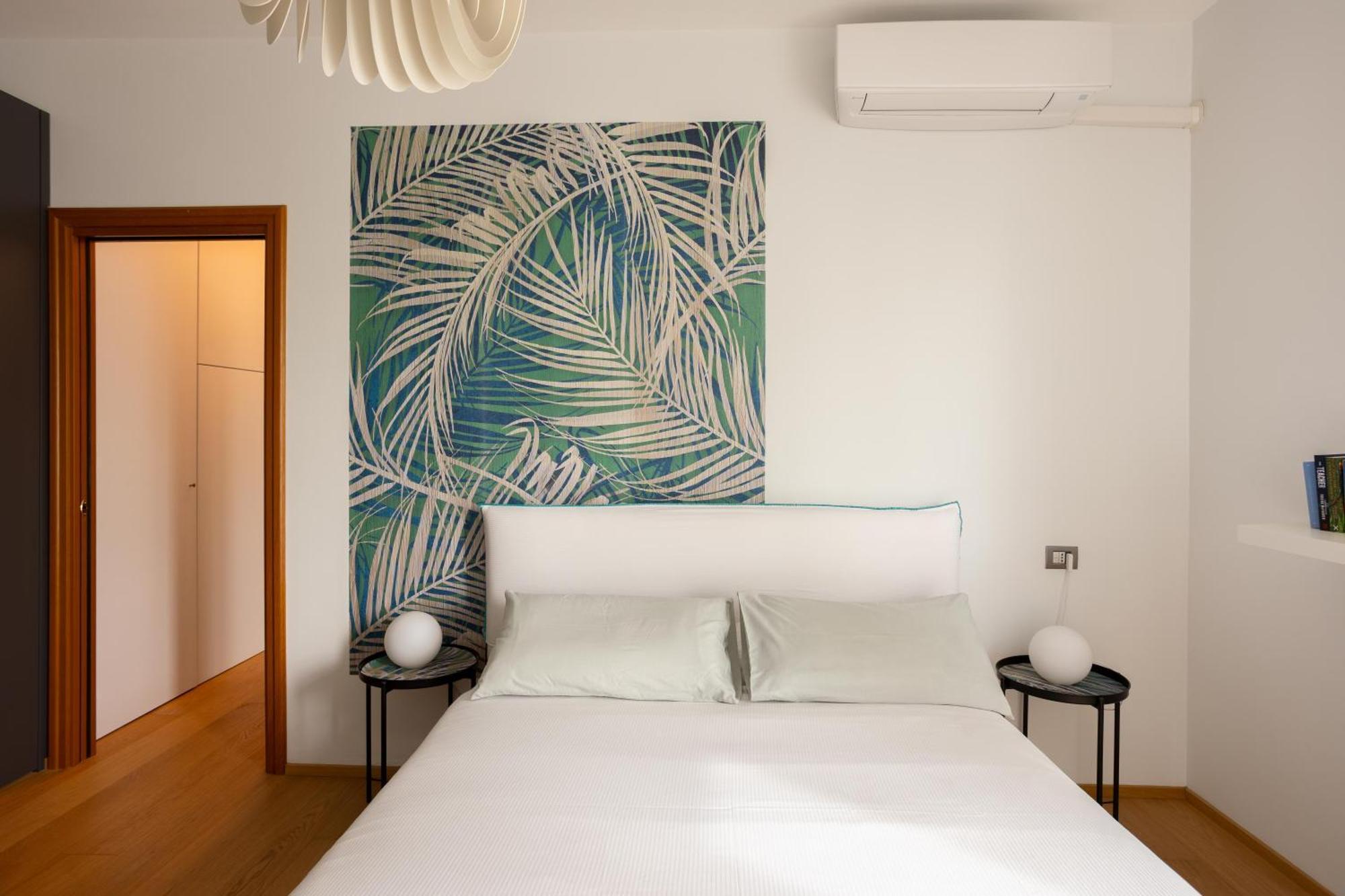 Suite 51 Appartamento Con Terrazzo A 50 Mt Dal Lago - Private Parking (Adults Only) أرونا المظهر الخارجي الصورة