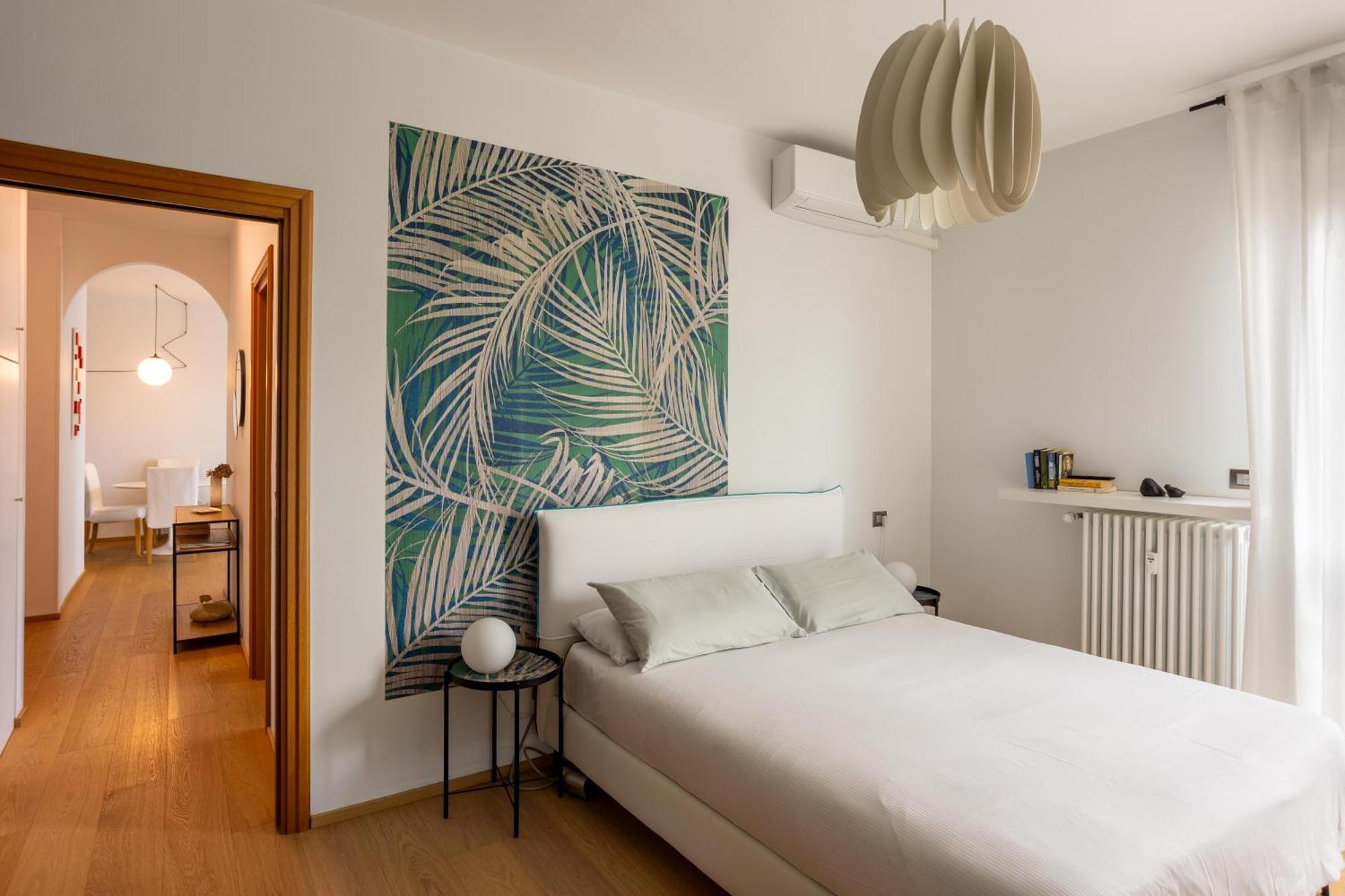 Suite 51 Appartamento Con Terrazzo A 50 Mt Dal Lago - Private Parking (Adults Only) أرونا المظهر الخارجي الصورة