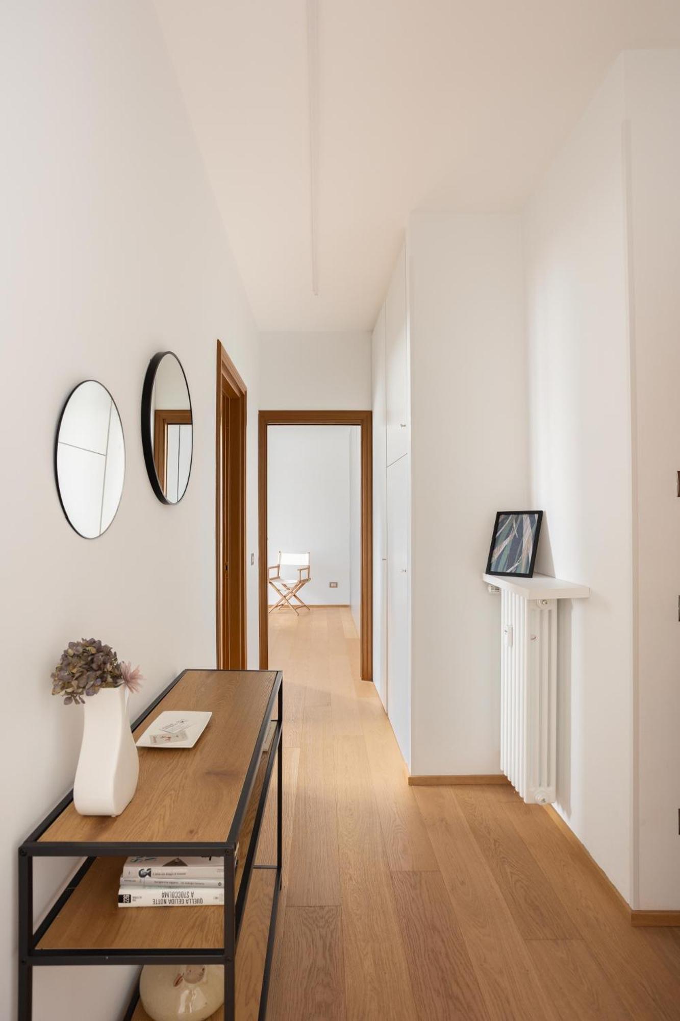 Suite 51 Appartamento Con Terrazzo A 50 Mt Dal Lago - Private Parking (Adults Only) أرونا المظهر الخارجي الصورة