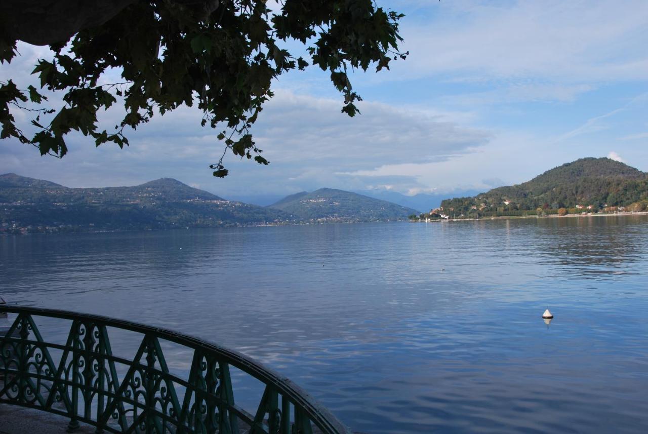 Suite 51 Appartamento Con Terrazzo A 50 Mt Dal Lago - Private Parking (Adults Only) أرونا المظهر الخارجي الصورة